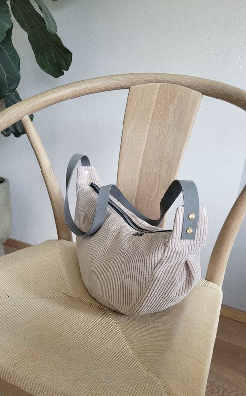 Bag "halfmoon" - hellbeige Cord