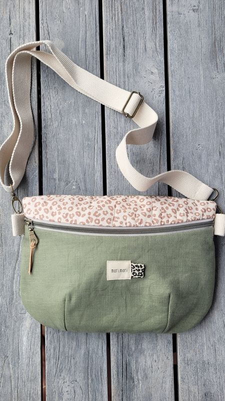 Hipbag "mari" soft olive-leo