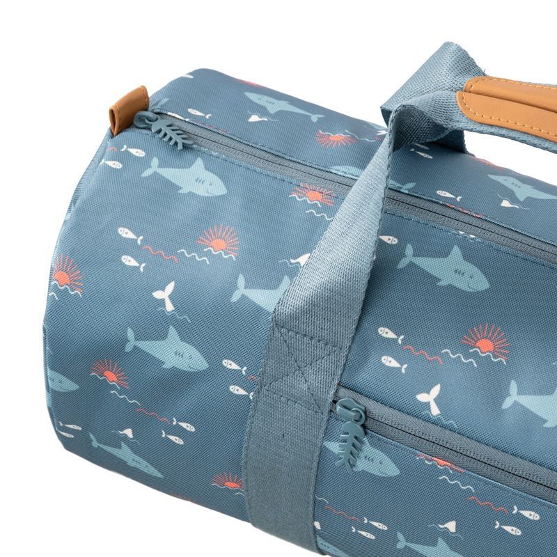 Weekender "shark"