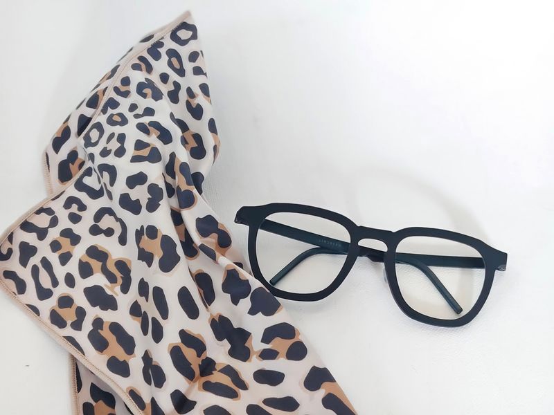 Einsteck- oder Brillenputztuch