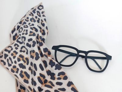 Einsteck- oder Brillenputztuch