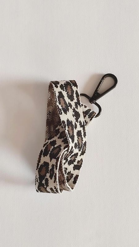 Phone Strap  "leo love"