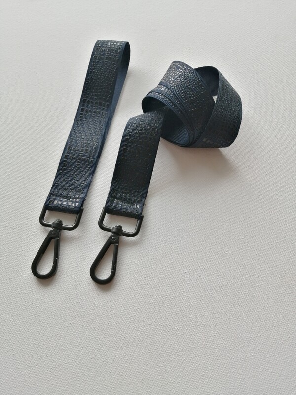 Phone Strap "blue snake"