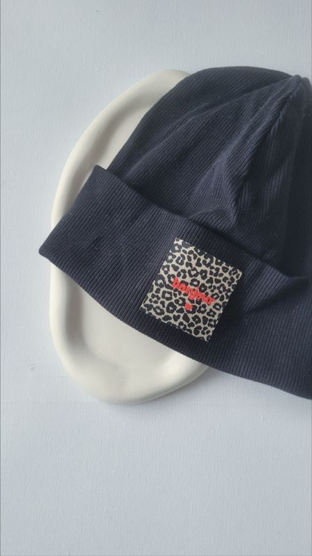 Ripp-Beanie "bonjour"