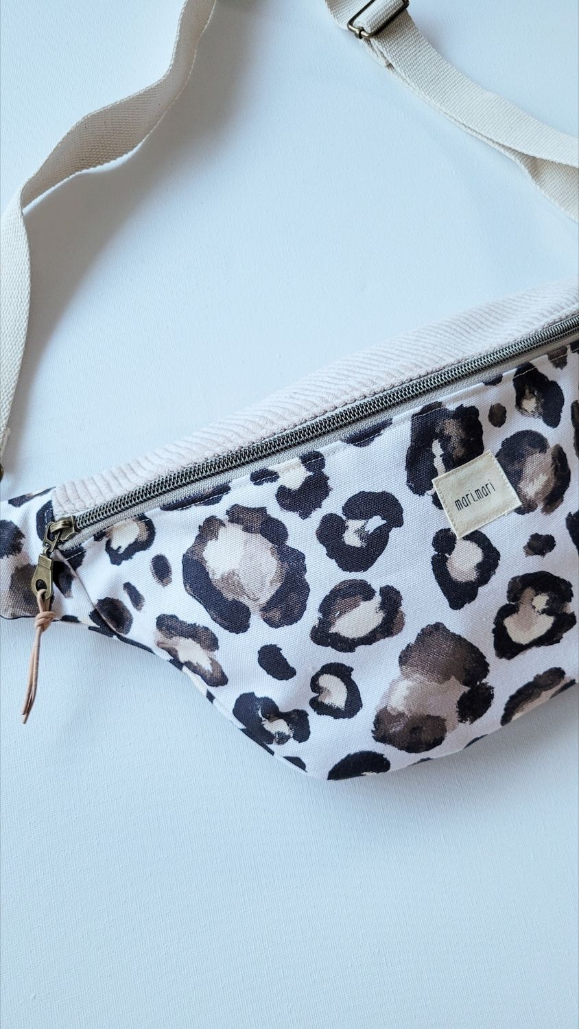 Hipbag Hipbag "cream leo - cord" large