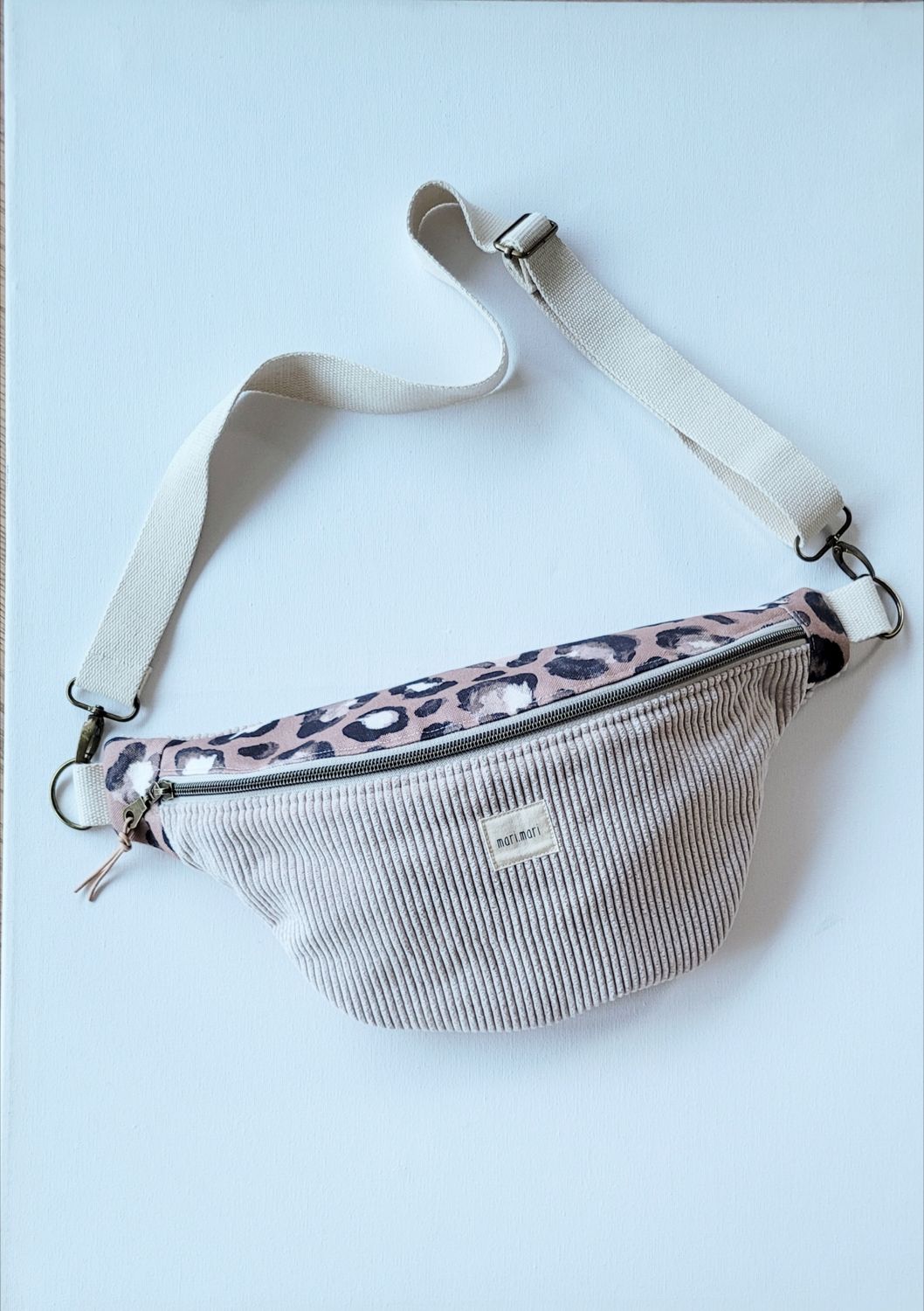 Hipbag "cord - leo" large