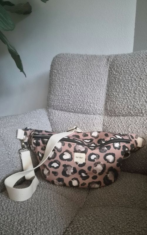 Hipbag  "leo" large