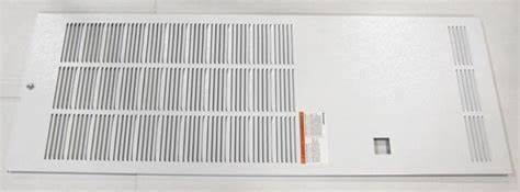 Door - Louvered (White)