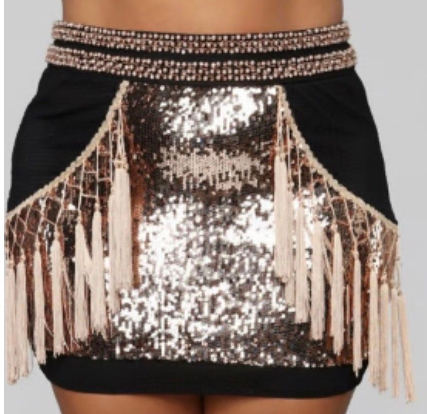 Fashion Nova Skirt Size Medium