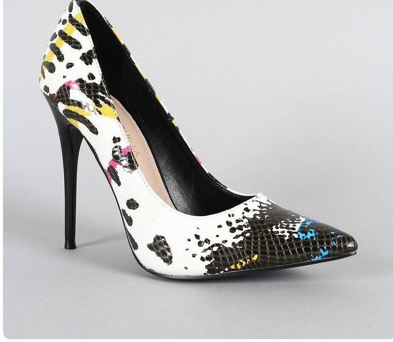 Shoe Republic Colorful Paint Pump