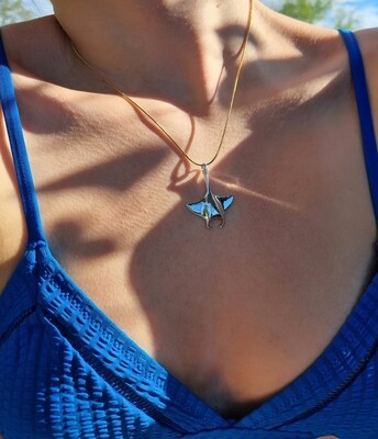Gold Manta Necklace