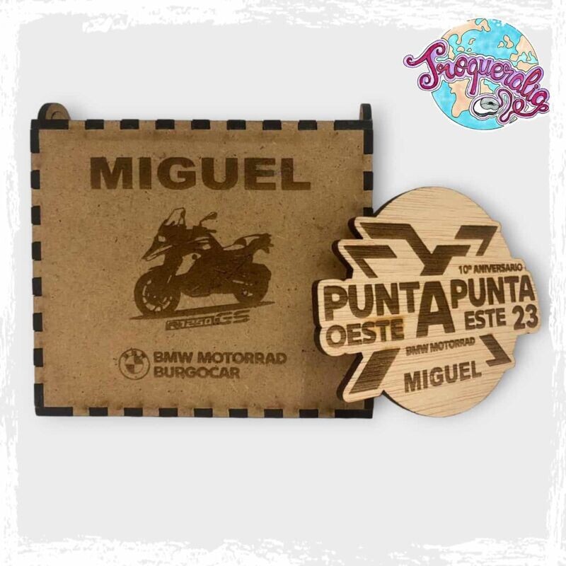 Caja personalizada en Dm con Imán