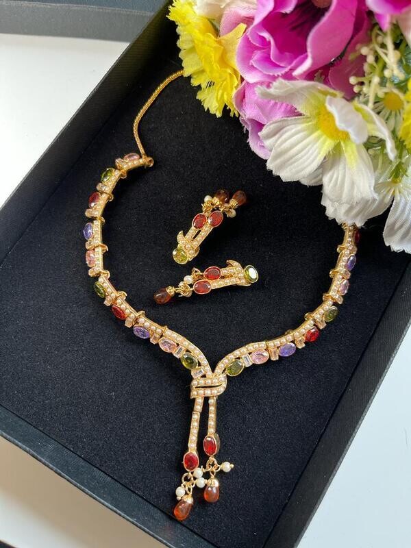 Traditional Multicoloured Stone and Pearl Earring and Necklace Set