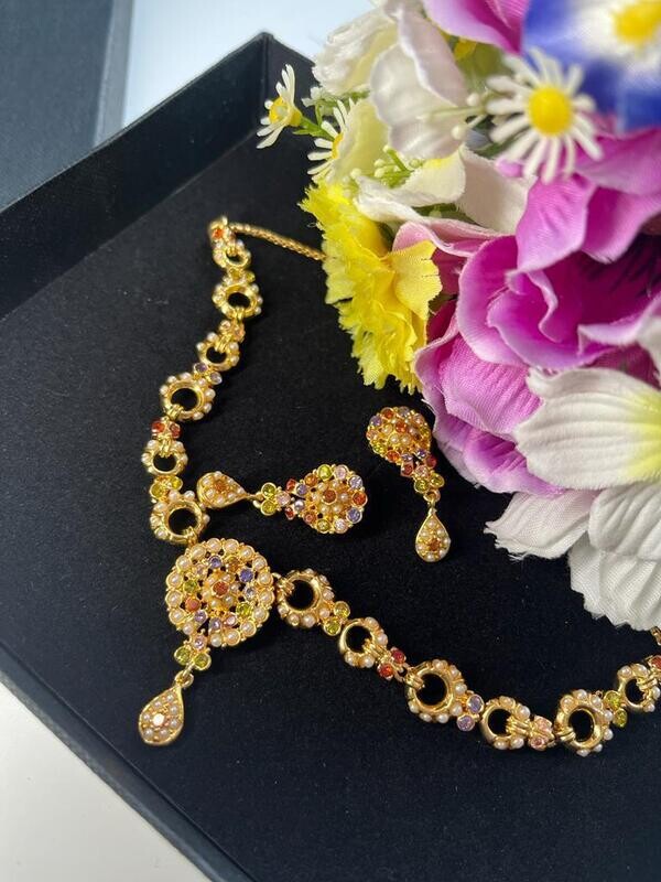 Traditional Multicoloured Earring and Necklace Set Traditional Multicoloured Earring and Necklace Set