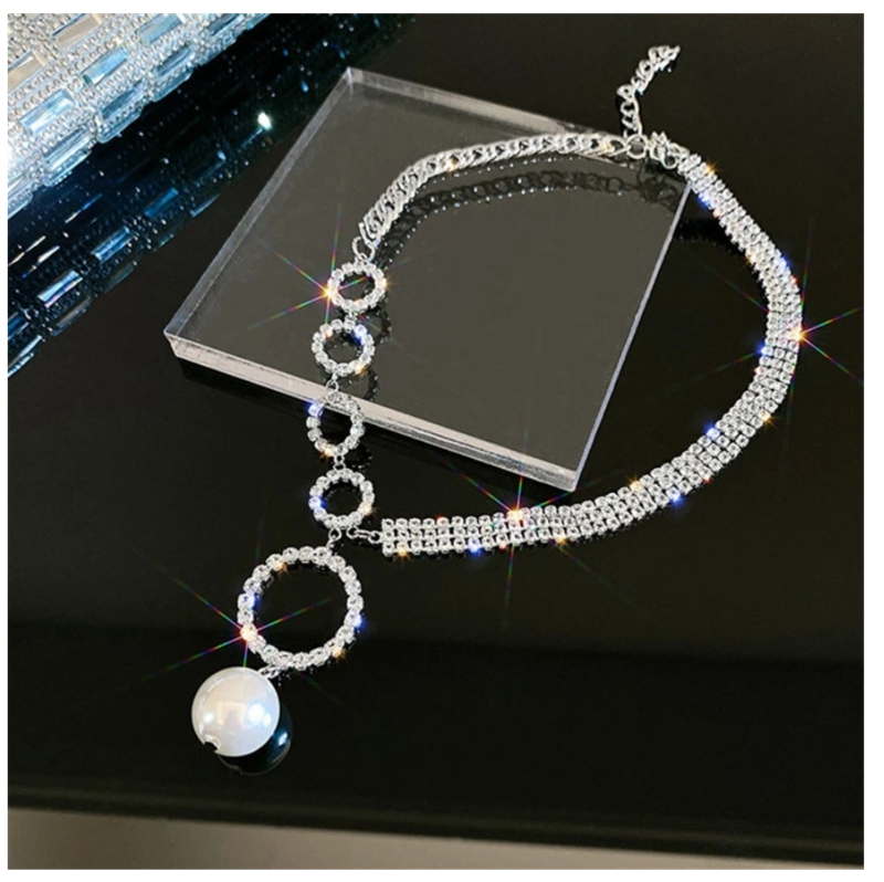 Classic Zircon Asymmetrical Necklace Classic Zircon Asymmetrical Necklace