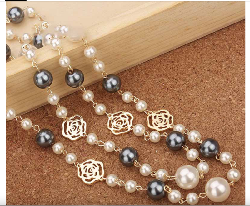 Pearl Layered Necklace with Gold Rose Motif Pearl Layered Necklace with Gold Rose Motif