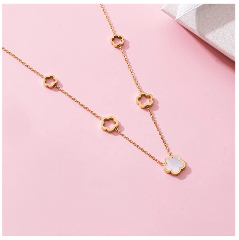 5 Clover Rose Gold Necklace