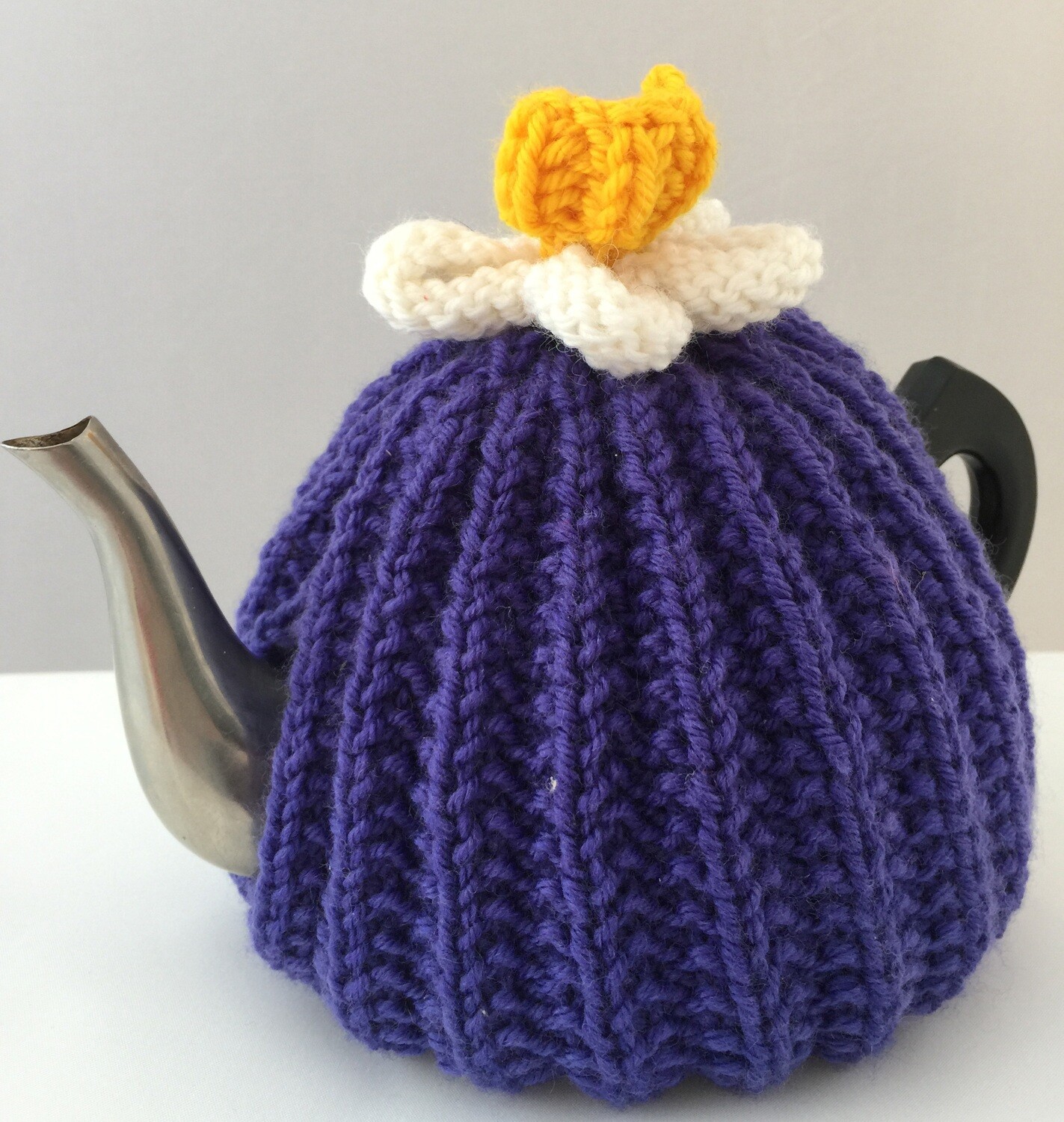 Knitted Tea Cosy Pattern - Daffodil Top