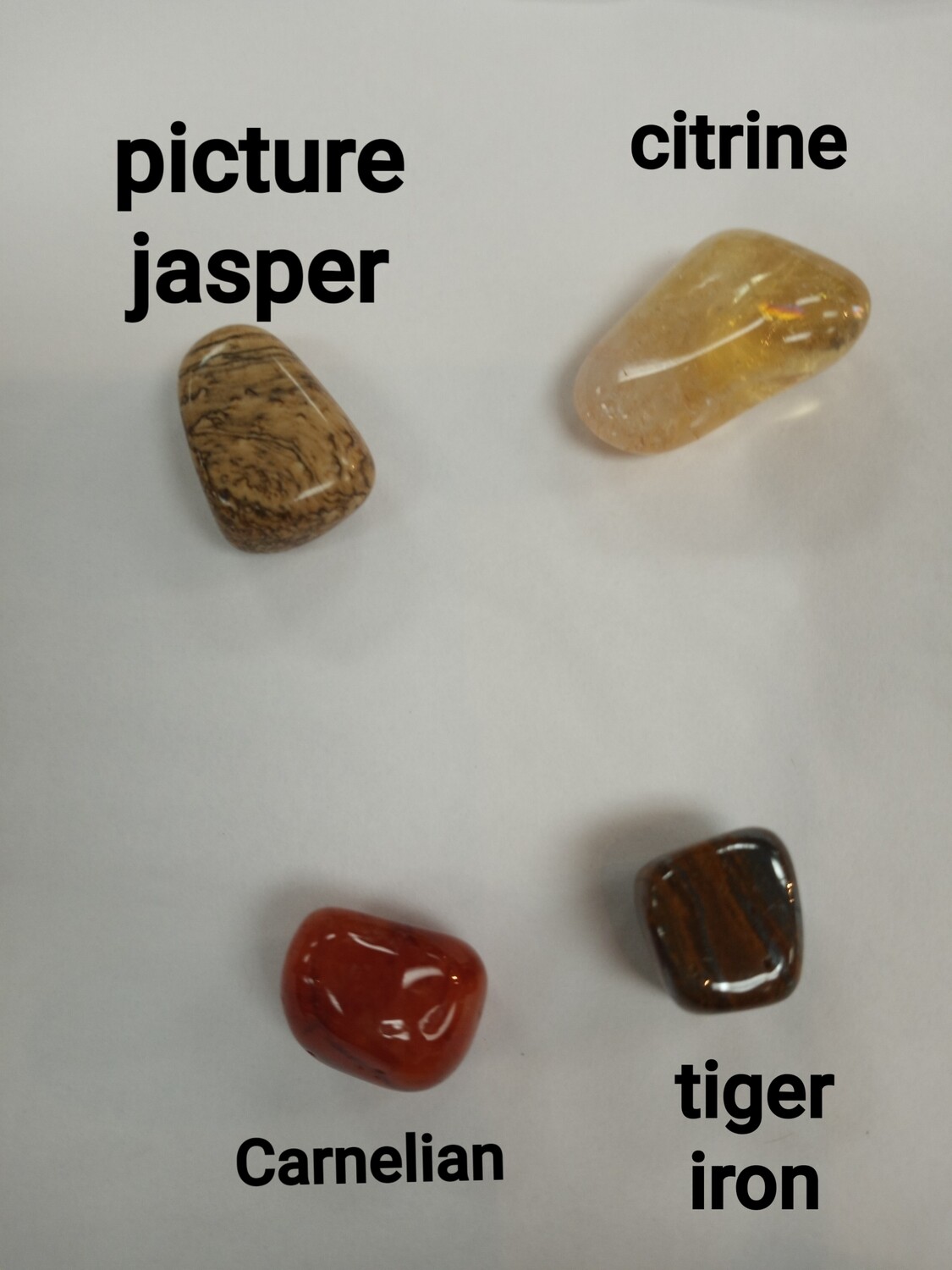 Leo Stones pouch