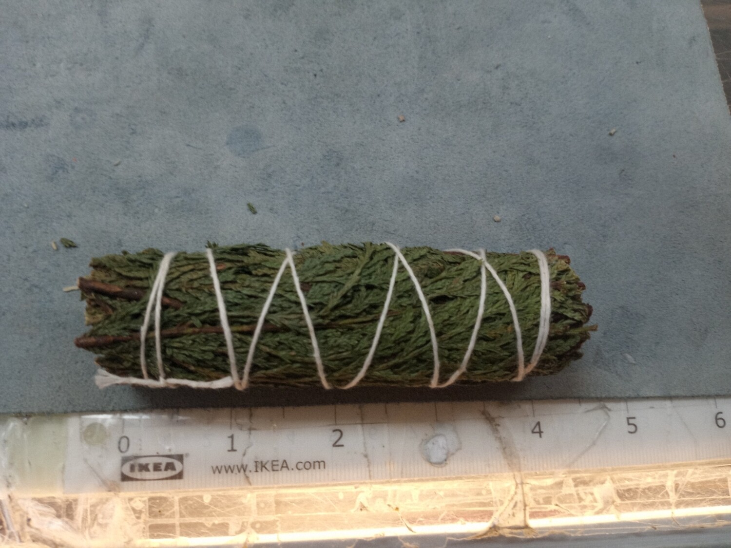 Cedar stick - 4 inch