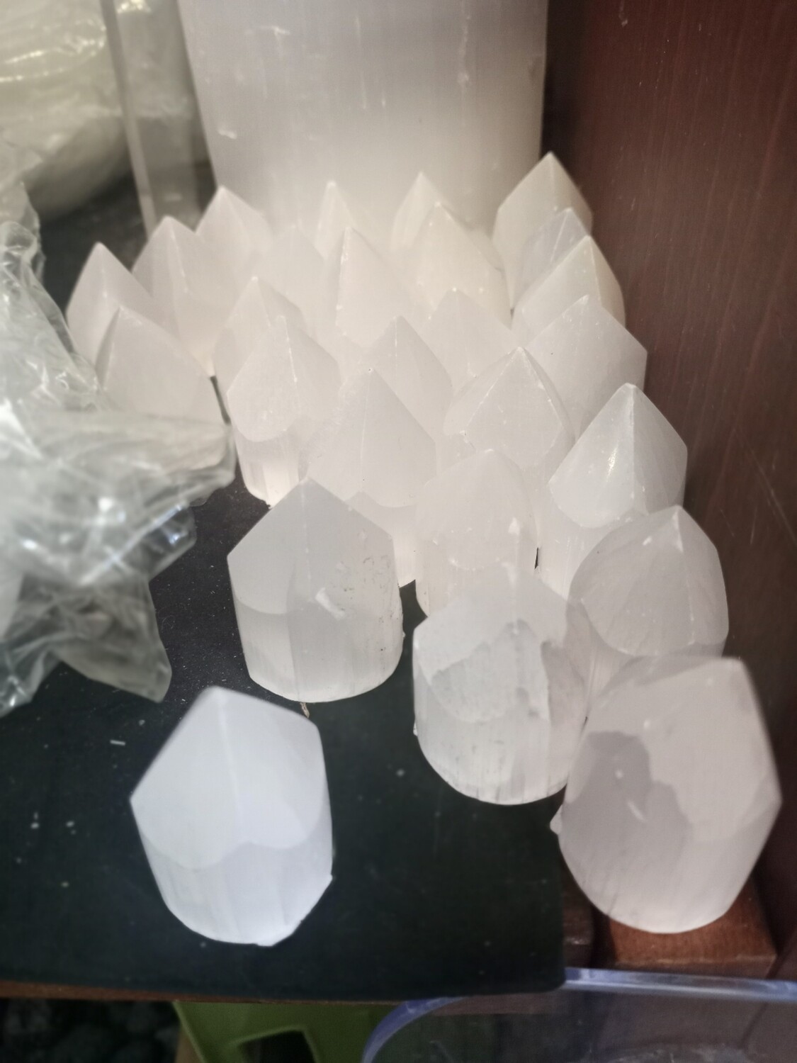Selenite point - Tiny