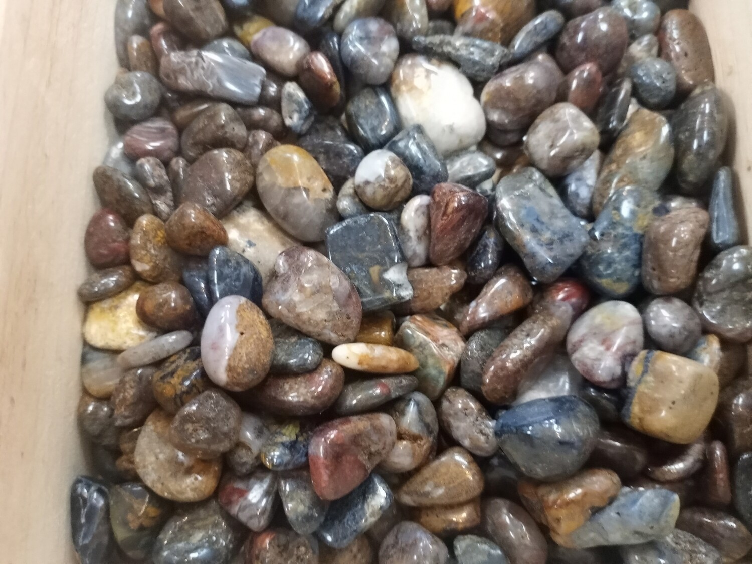 Pietersite (Tempest stone)Tiny)