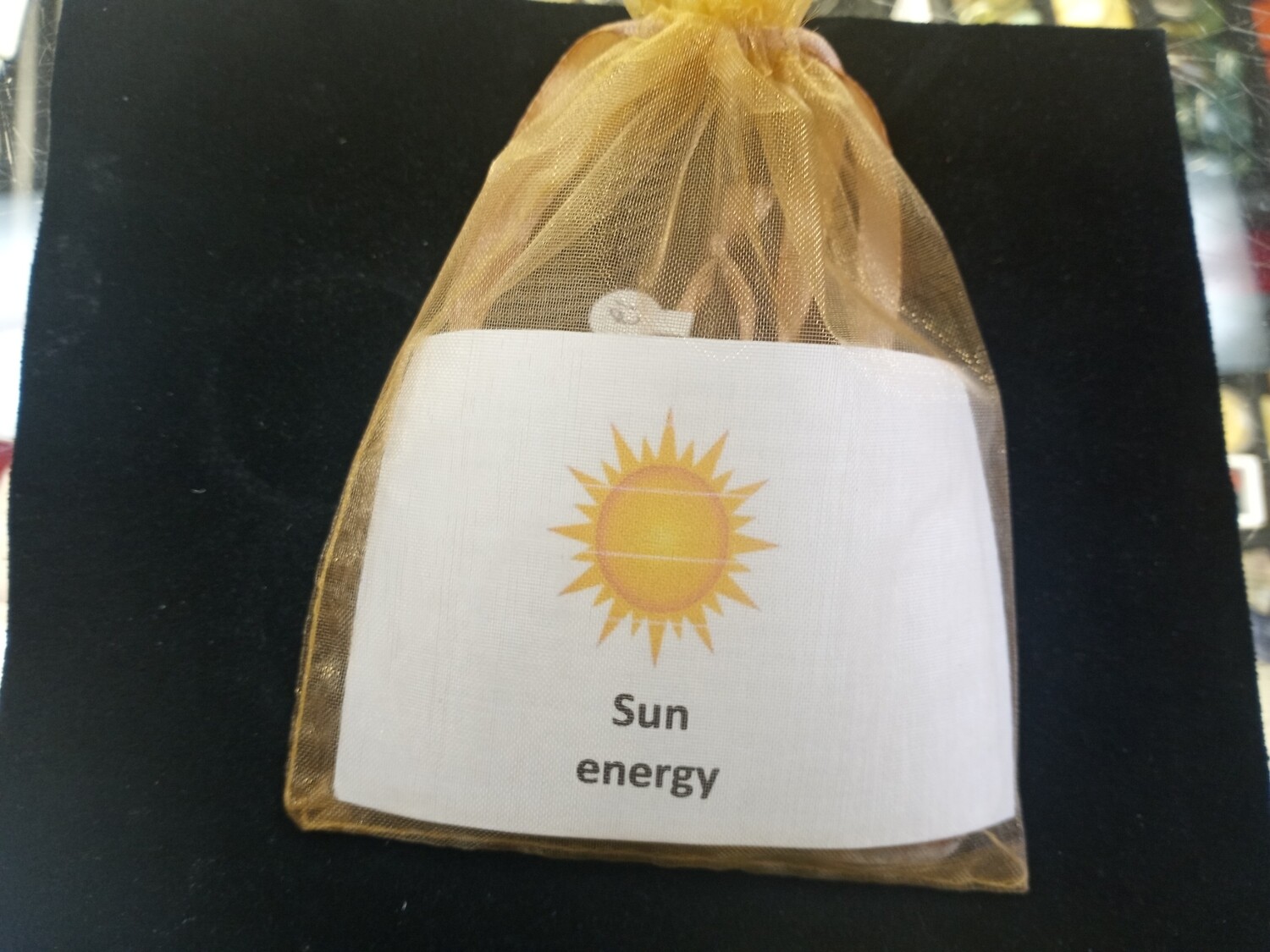 Sun energy pouch