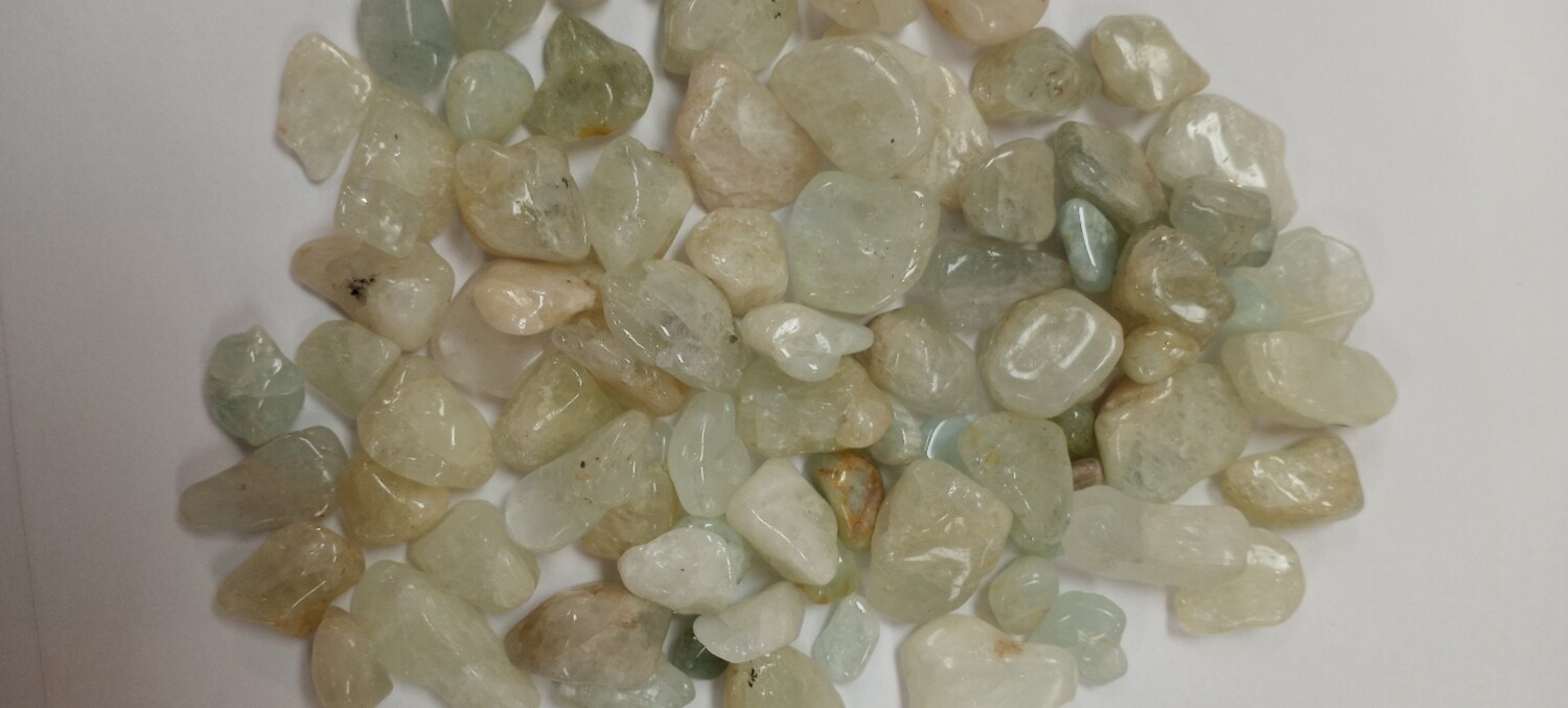 Aquamarine (tiny) Aquamarine (tiny)