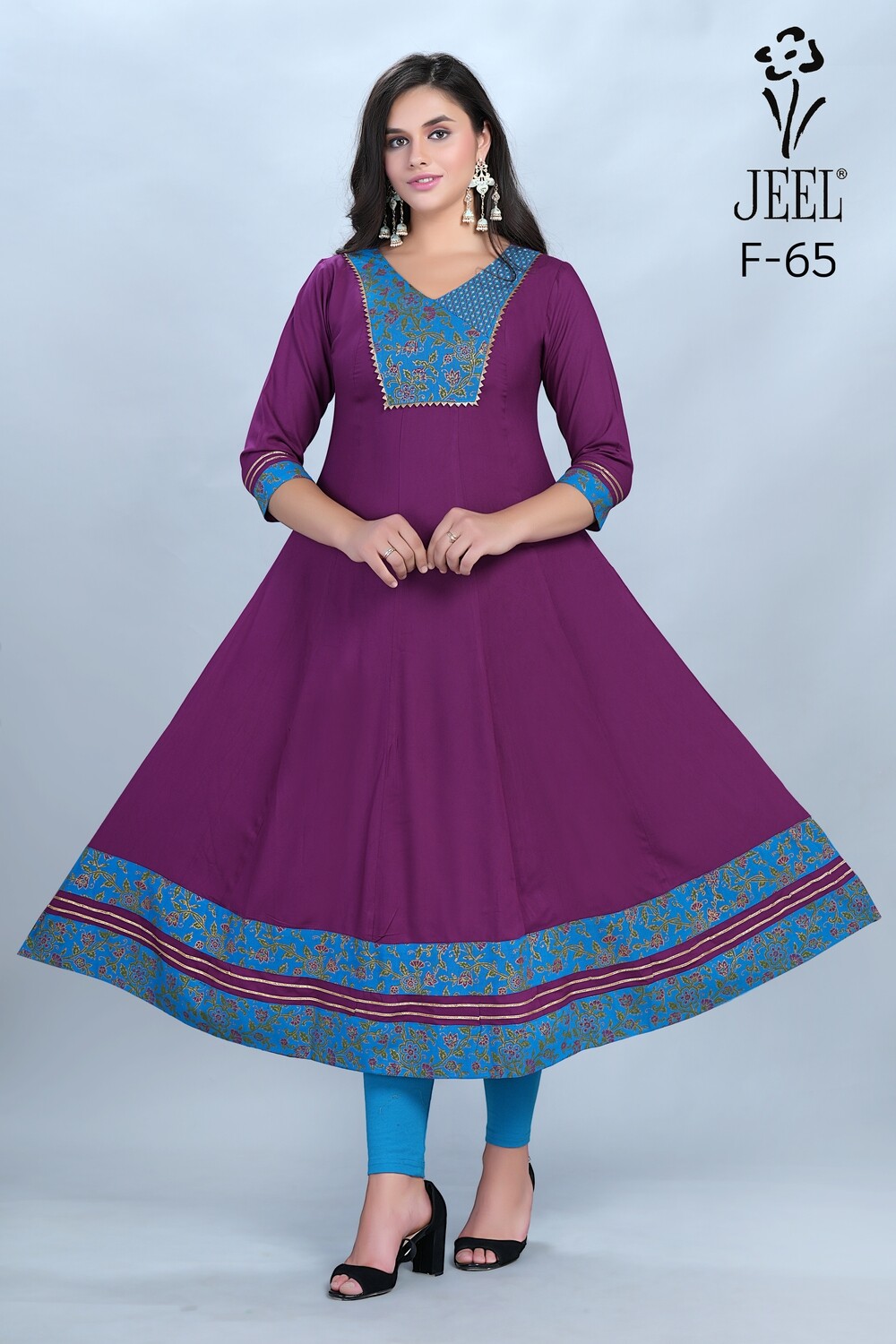JEEL Gown