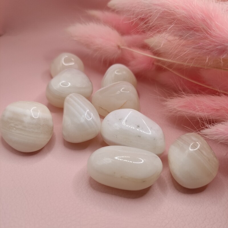 Weißer Achat/ Friedensachat Trommelstein