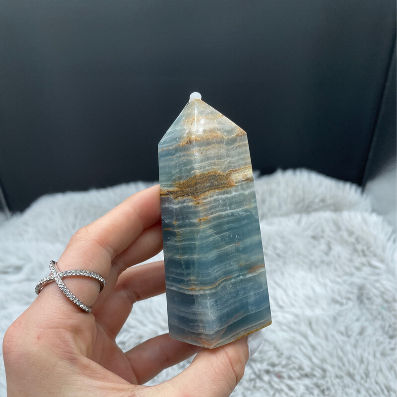 HQ Blauer Onyx Turm