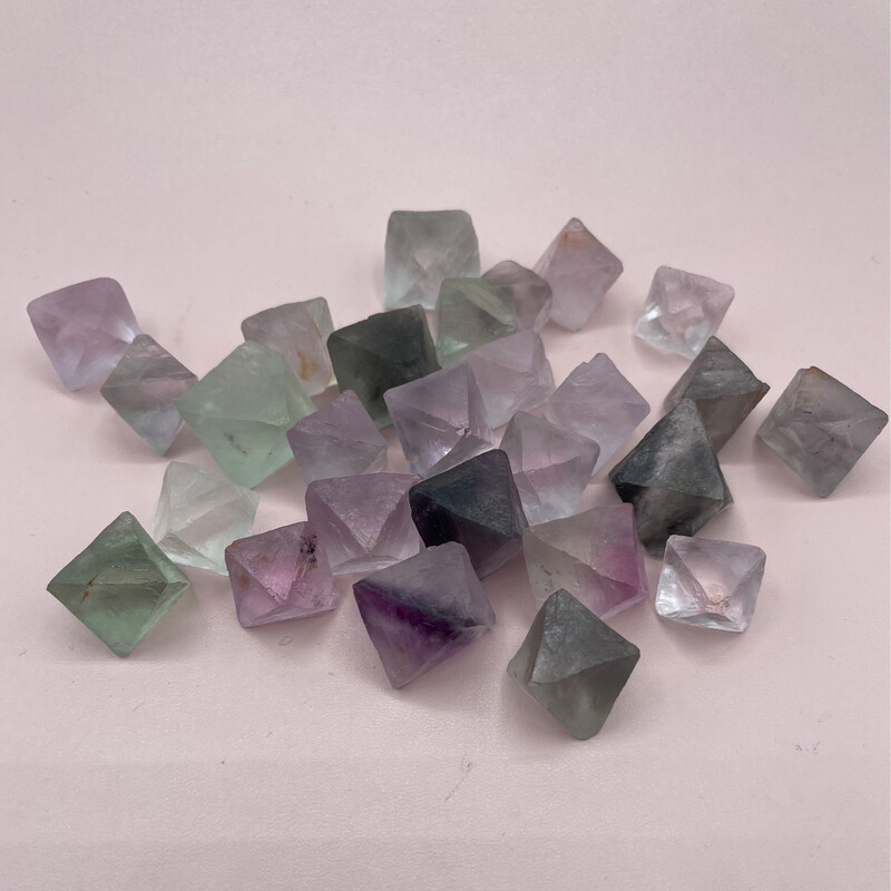 Fluorit Octahedron, 1,5 - 2cm