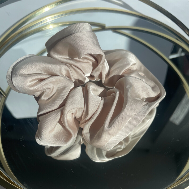 Scrunchie Satin Beige