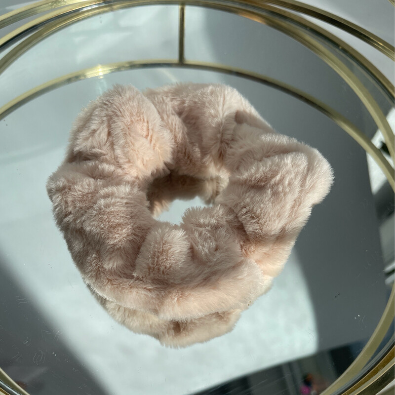 Scrunchie flauschig beige