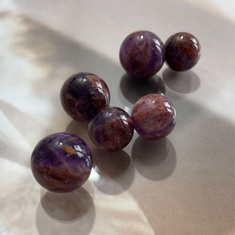 Cacoxenit/ Super Seven )Amethyst, Goethit, Kakoxen, Rutil, ...)