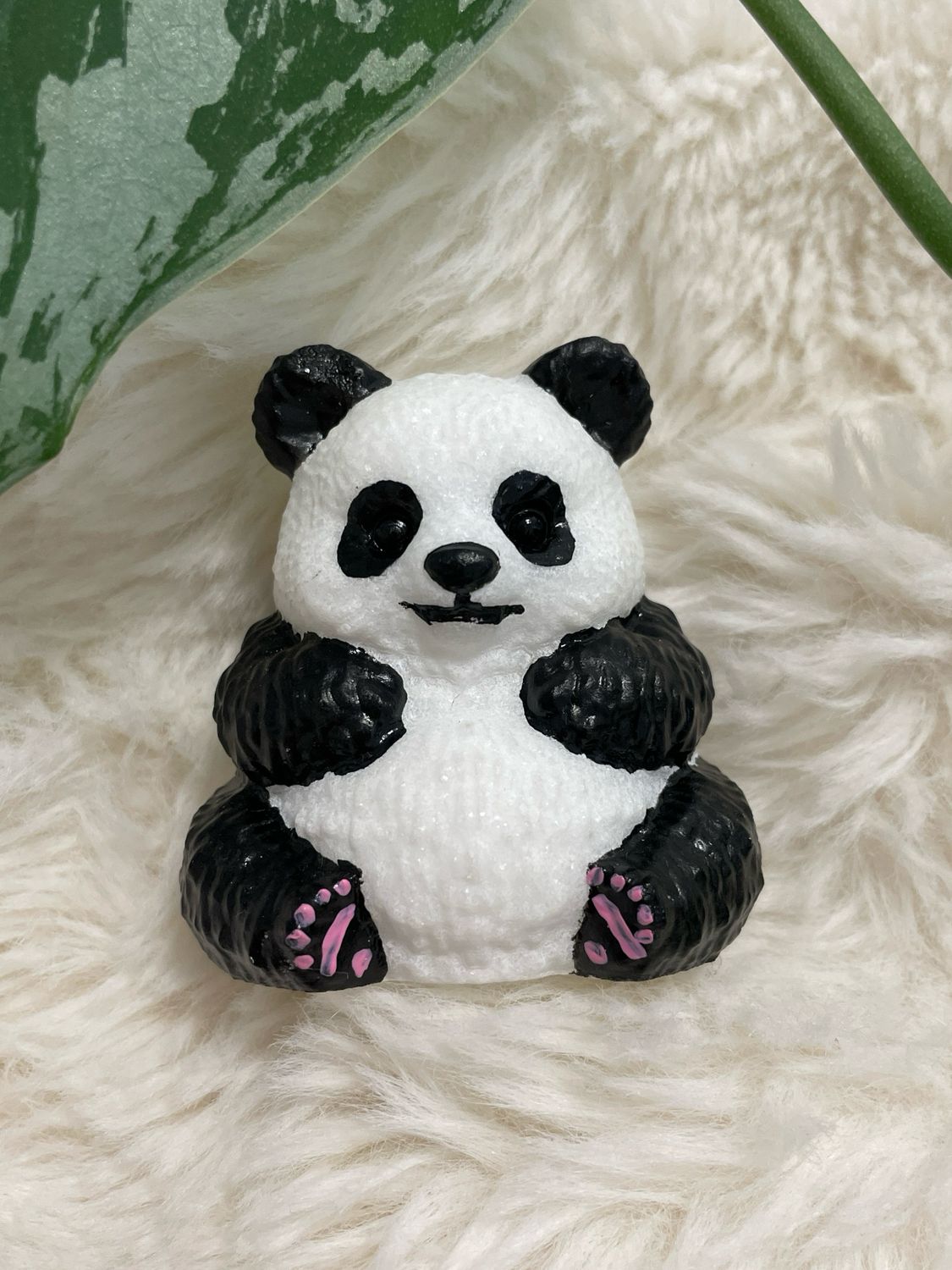 Weiße Jade Panda
