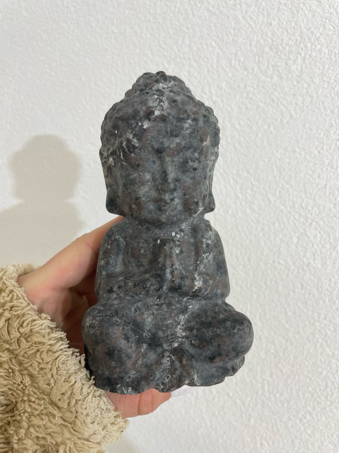 Leuchtender Stein Buddha