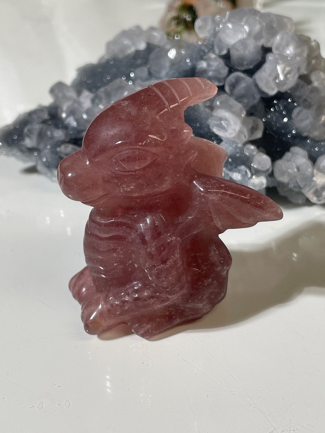 Drache Erdbeerquarz