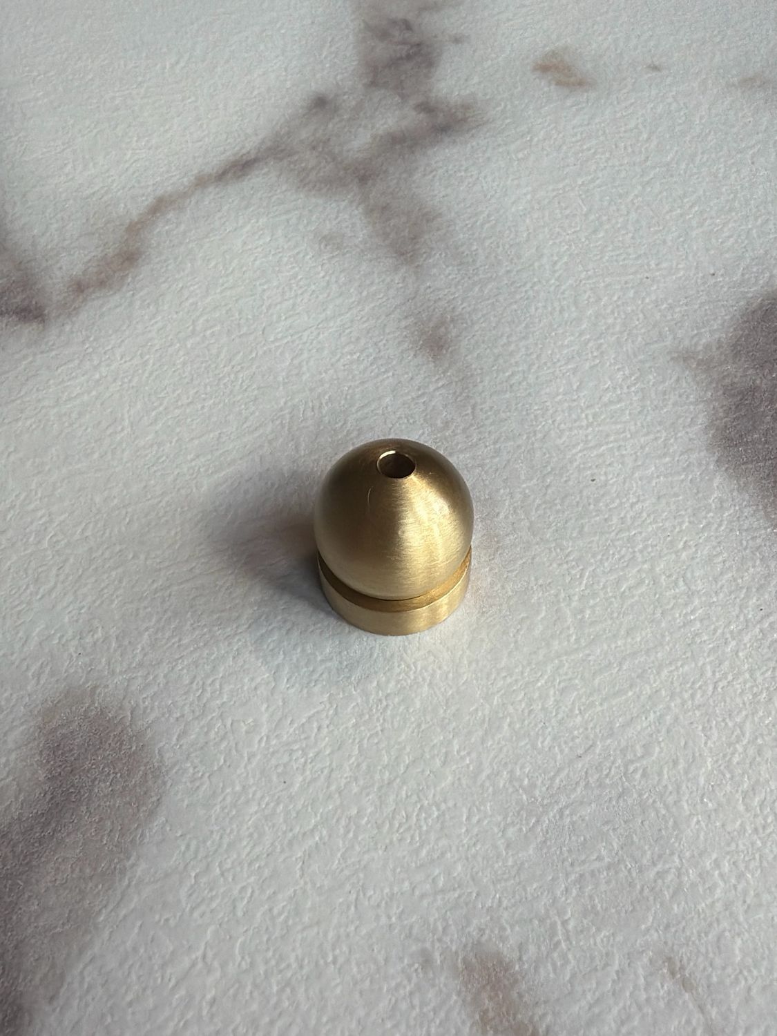 Räucherstäbchenhalter Kugel x Standring gold