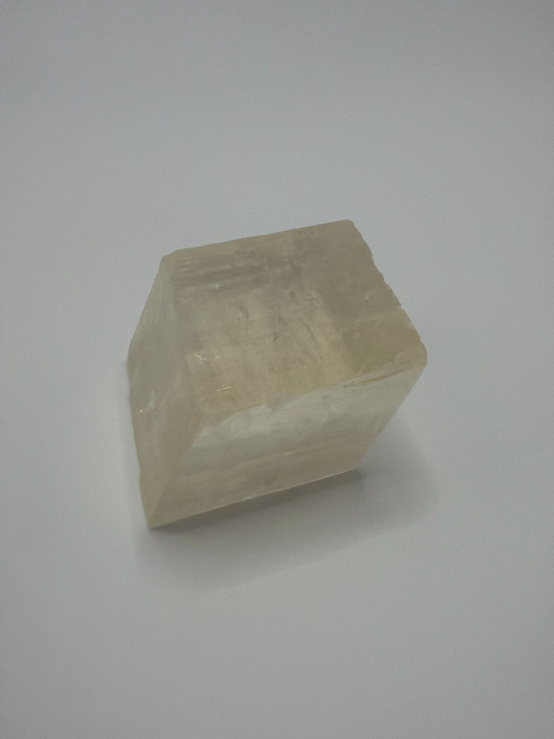 Optischer Calcit, gelb