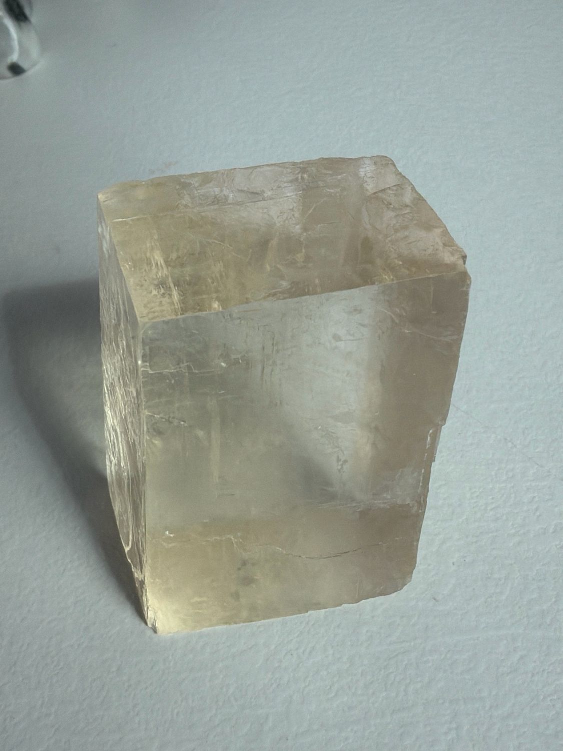 Optischer Calcit, gelb