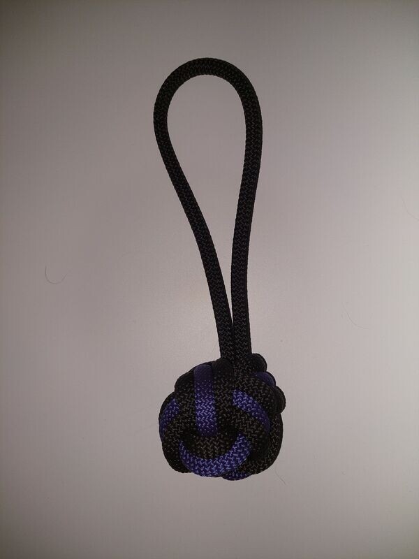 Hondenspeeltje balletje paracord zwart/blauw