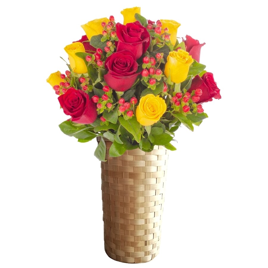 Tú y Yo Mix amarillo/rojo- Arreglo floral con mix de rosas rojas y amarillas e hypericum rojo