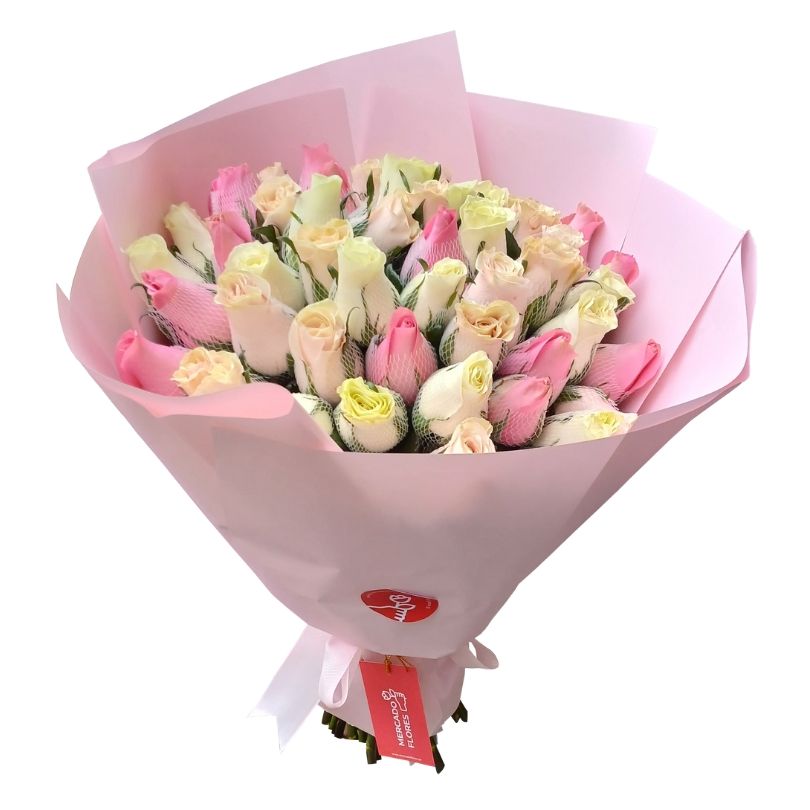 Ramo circular de 48 rosas frescas de tonos rosados, tallo largo