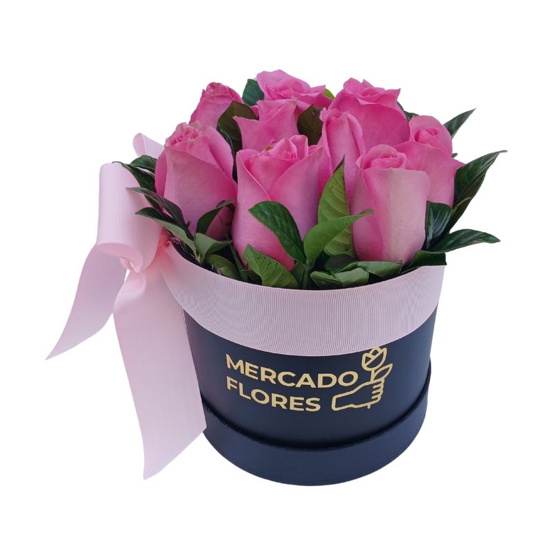 Sombrerera con rosas para cumpleaños
