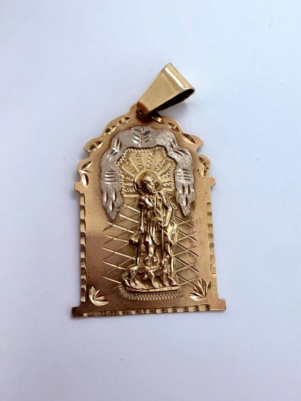 San Lazaro mediano