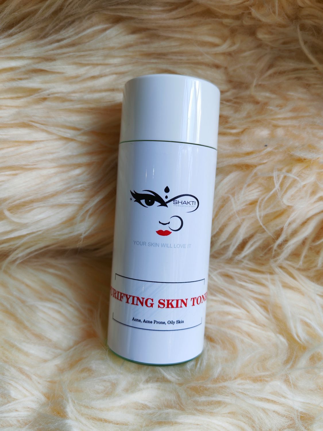 Purifying skin toner with salicylic acid, witch hazel and tea tree