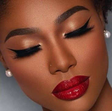 Advanced make up class