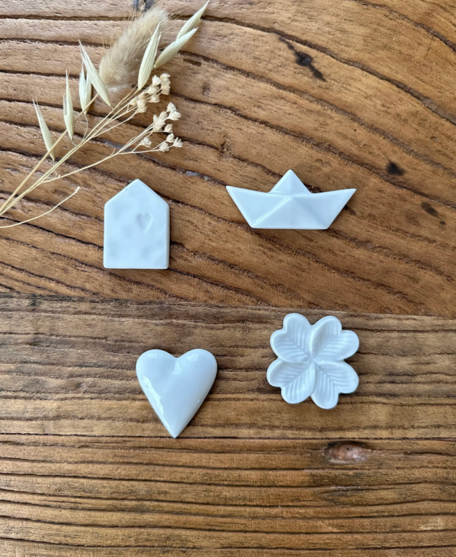 AIMANT EN PORCELAINE