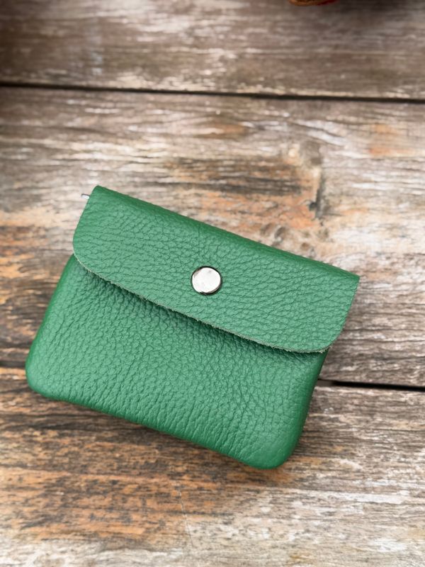 PORTE-MONNAIE EN CUIR - VERT